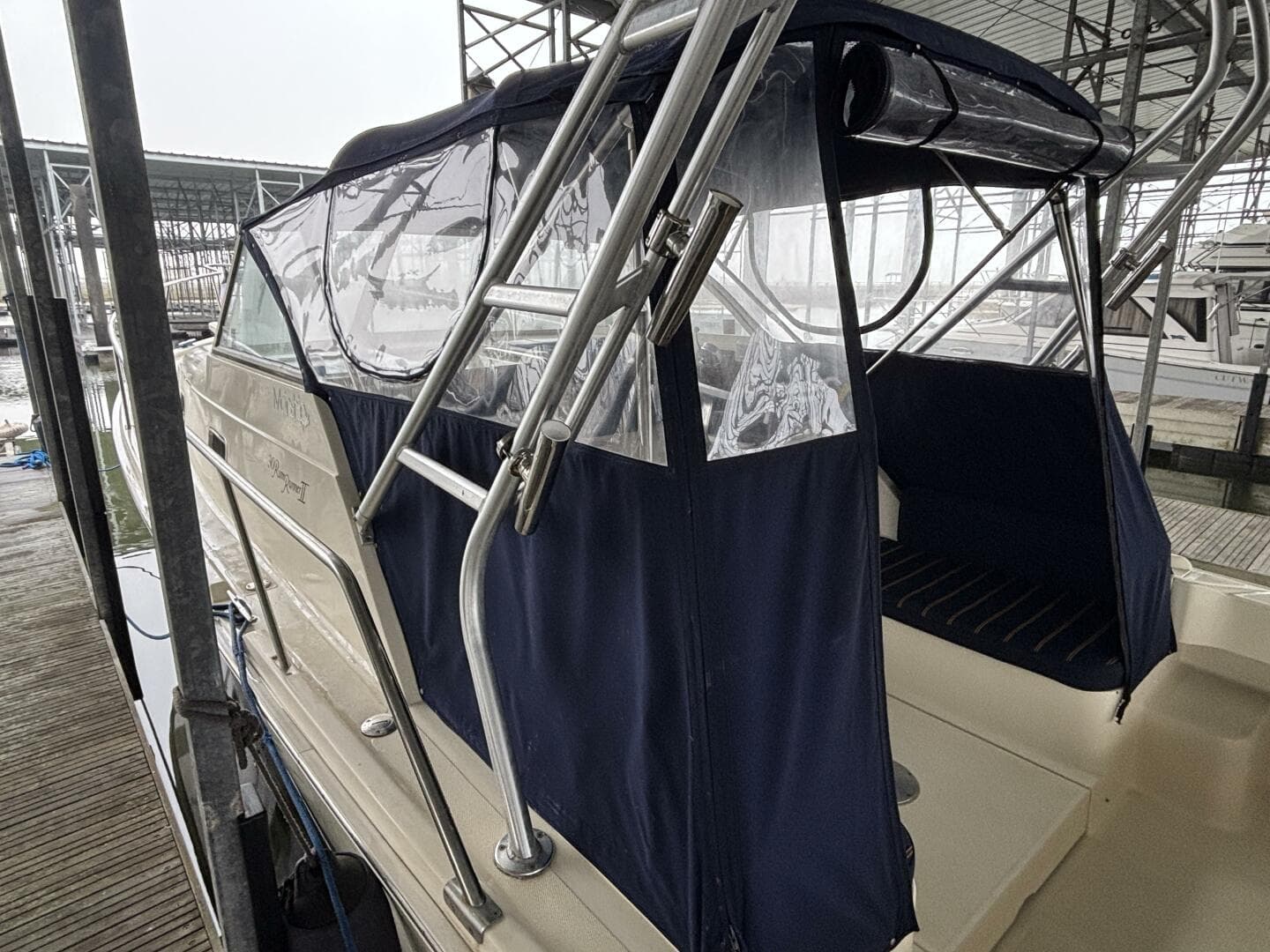 2004 Mainship Pilot 30 Rum Runner II — photo 5