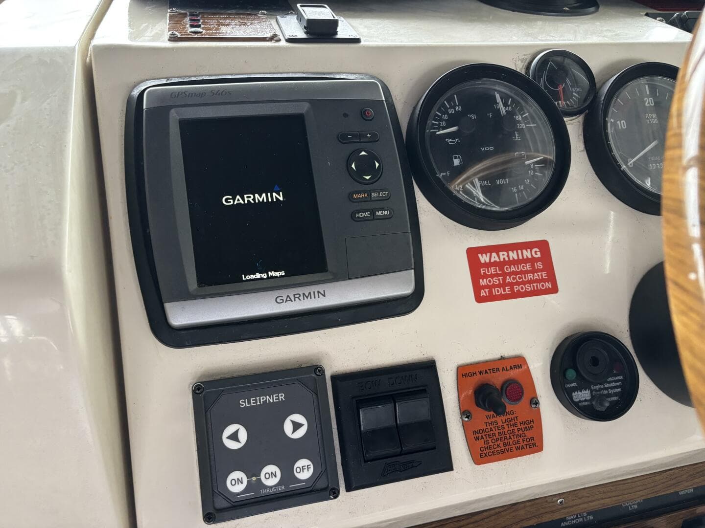 2004 Mainship Pilot 30 Rum Runner II — photo 38