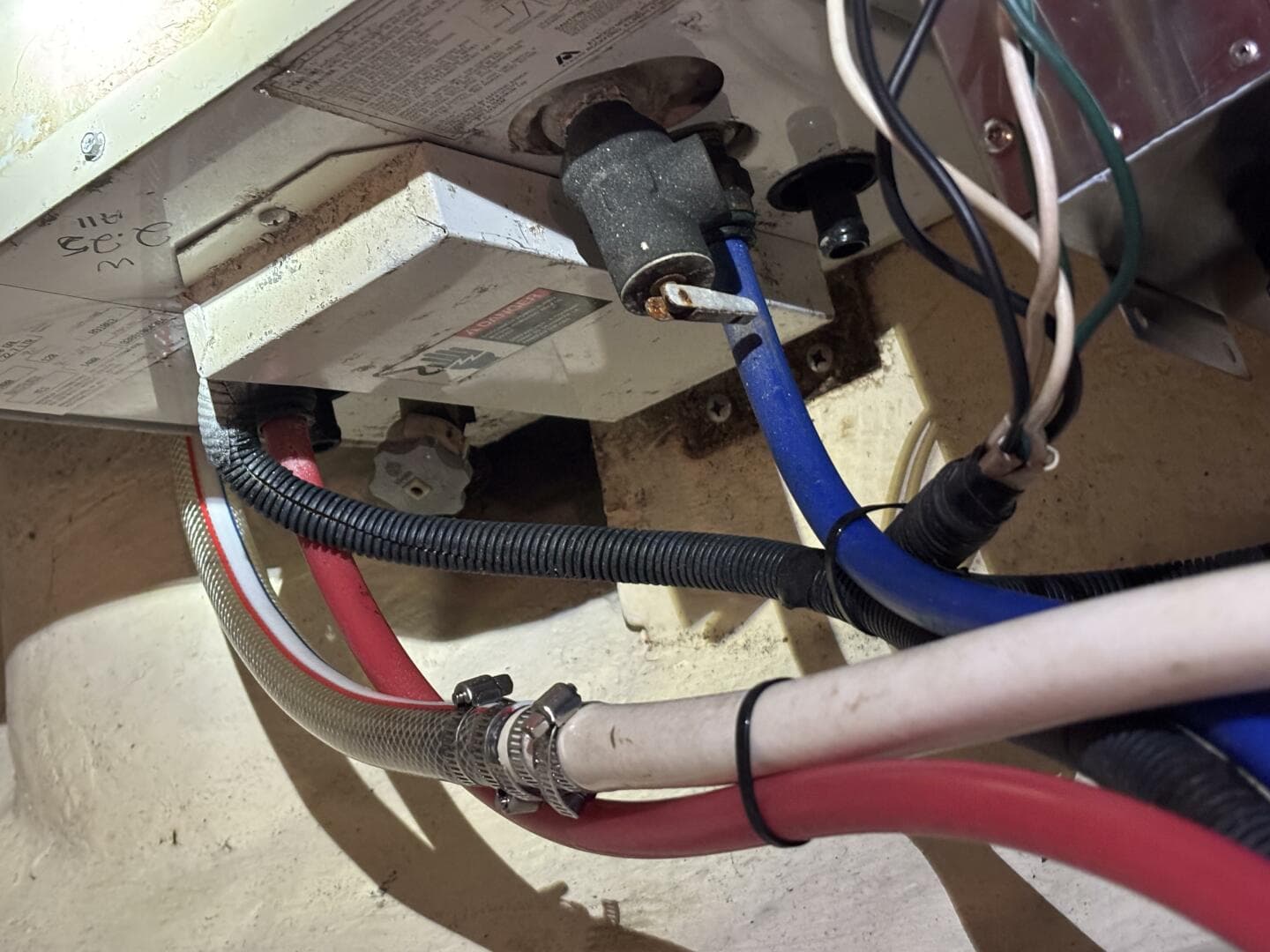 2004 Mainship Pilot 30 Rum Runner II — photo 72