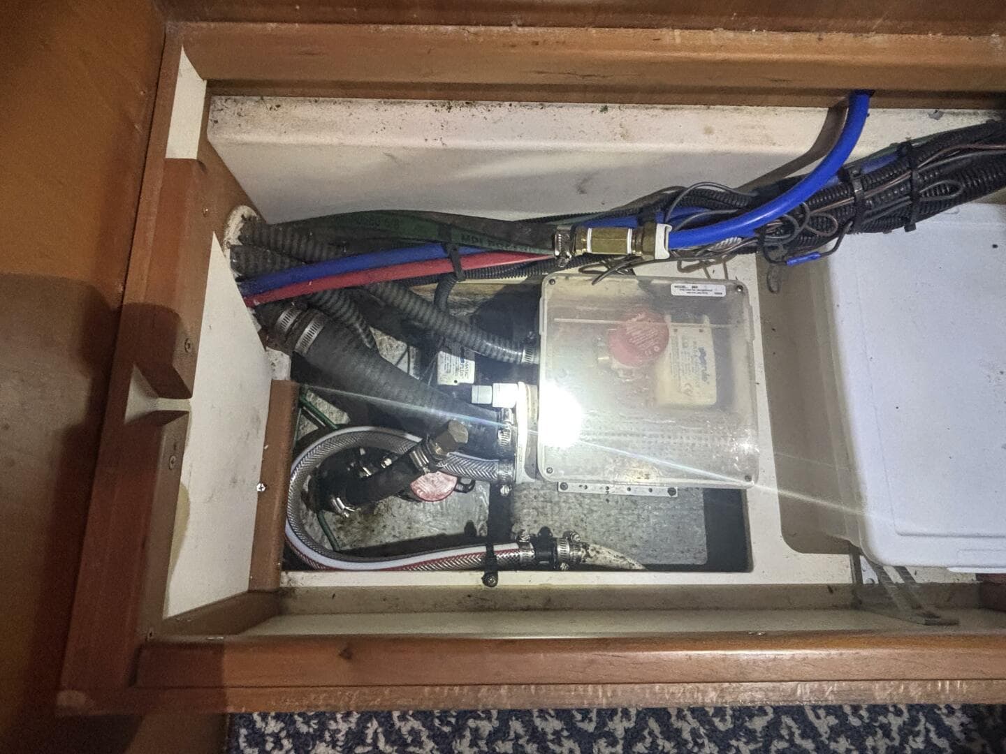 2004 Mainship Pilot 30 Rum Runner II — photo 64