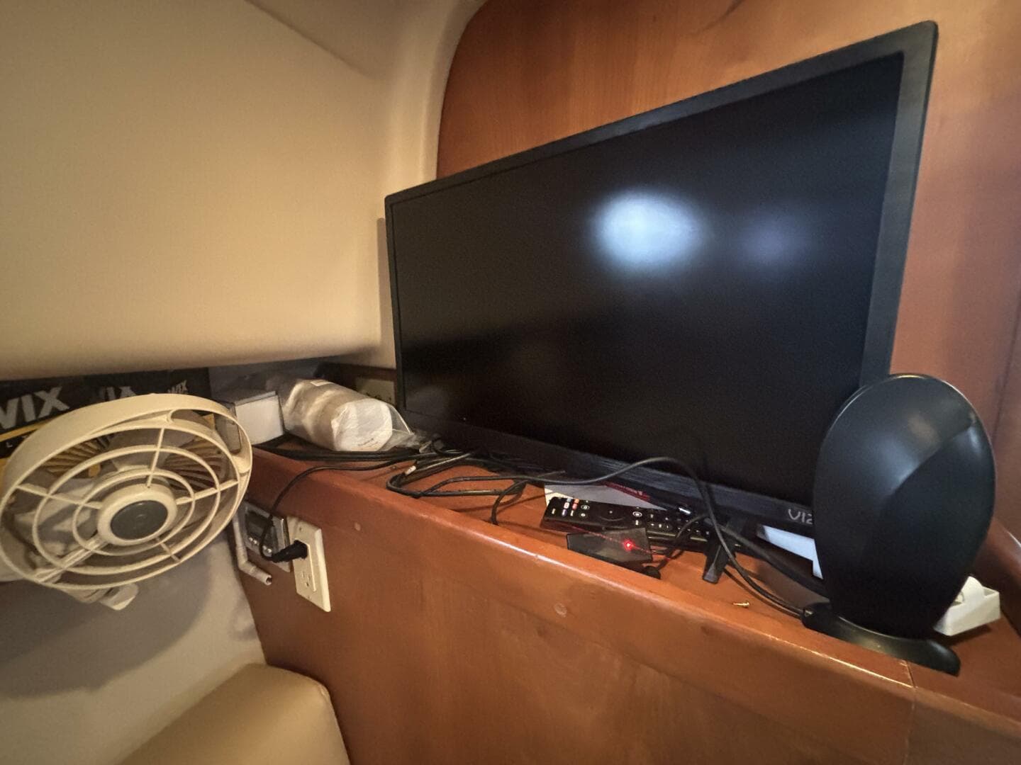 2004 Mainship Pilot 30 Rum Runner II — photo 59