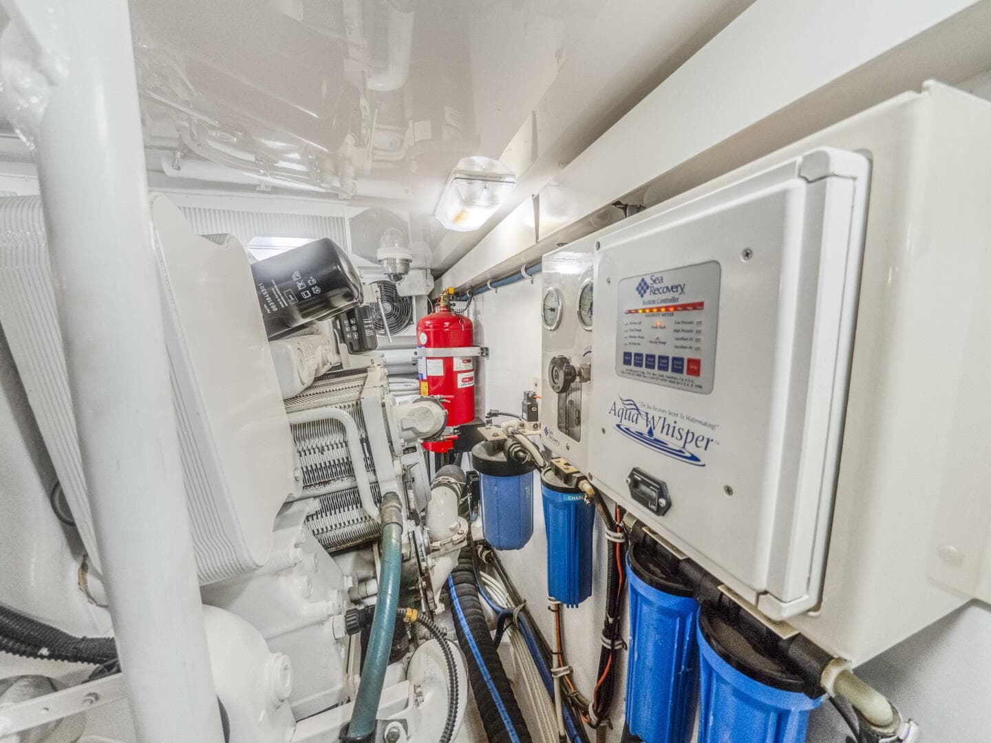 2003 Viking 65 Enclosed Bridge — photo 28