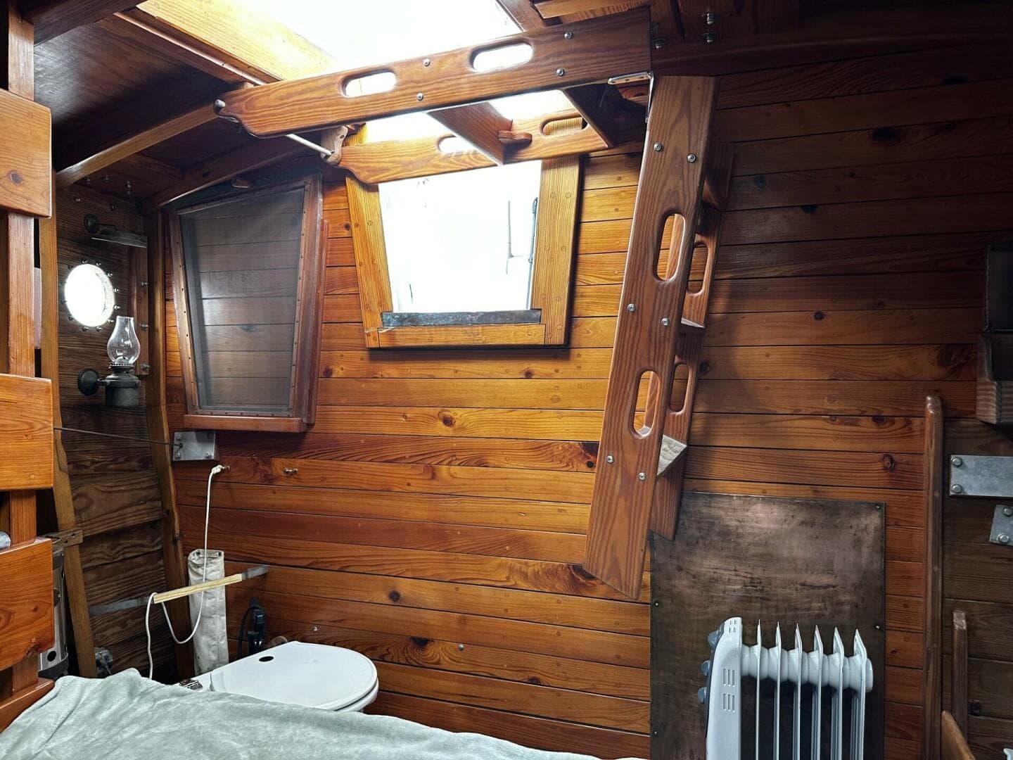 2005 Custom — photo 26