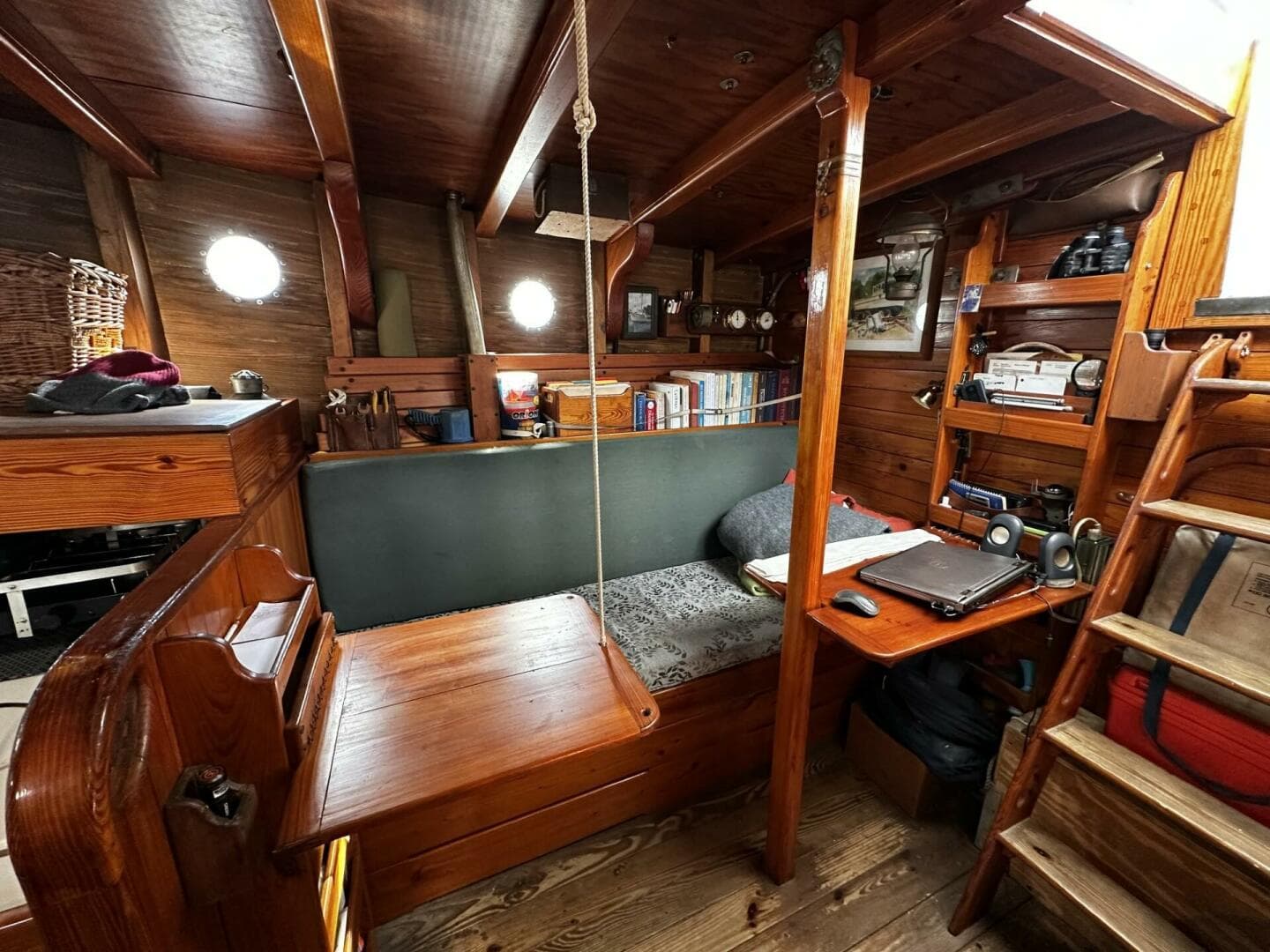 2005 Custom — photo 20