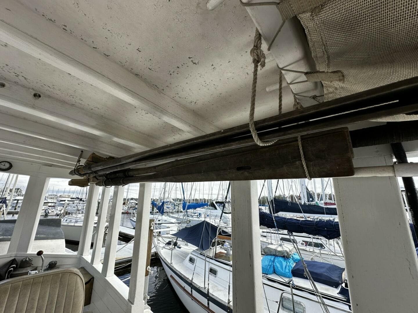 2005 Custom — photo 33