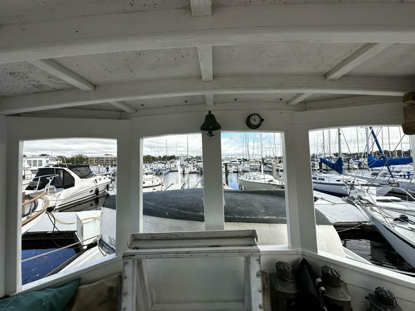 2005 Custom — photo 28