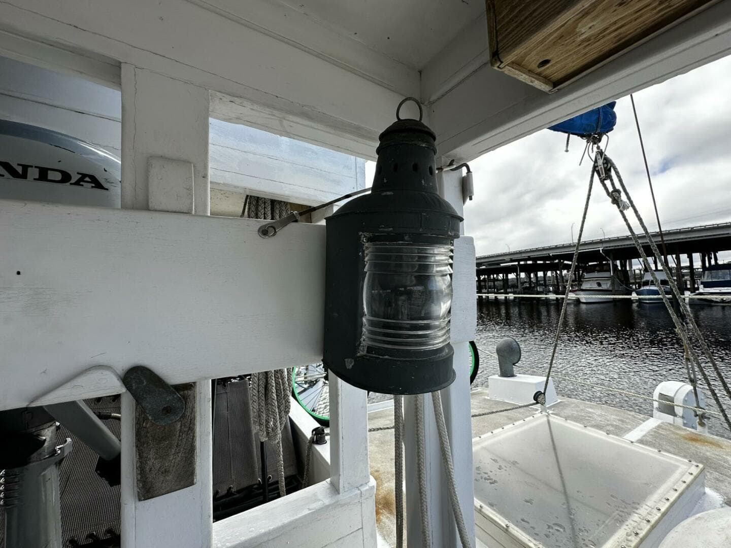 2005 Custom — photo 35