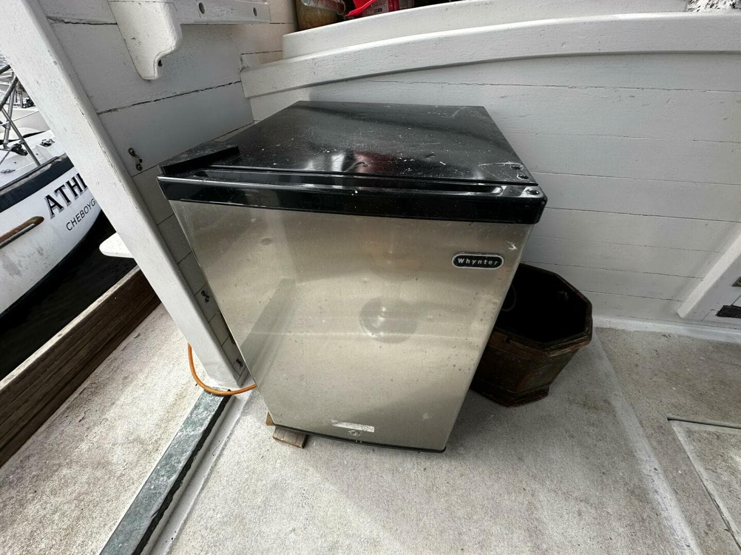 2005 Custom — photo 37