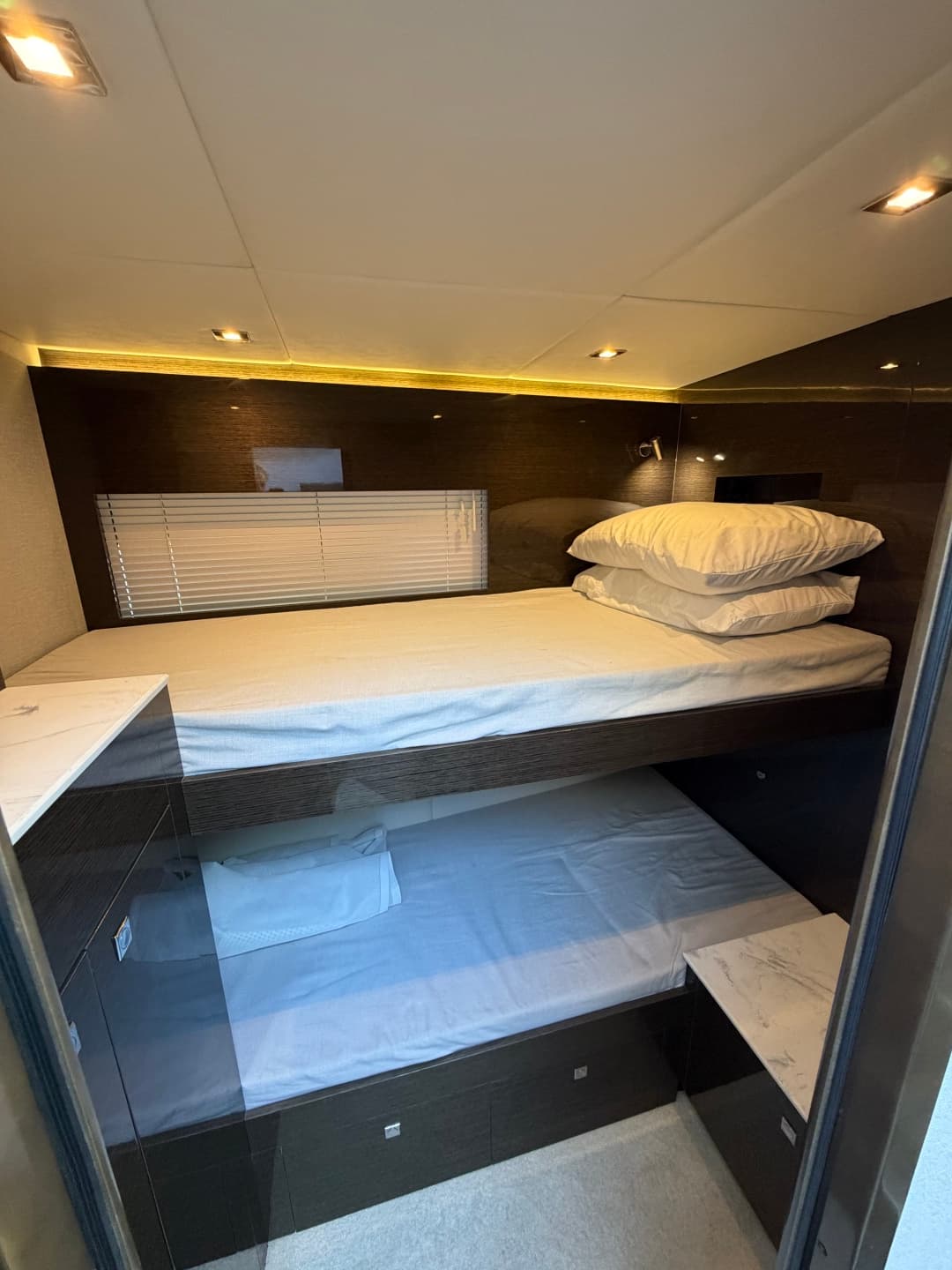 2020 Cruisers Yachts 50 Cantius — photo 10