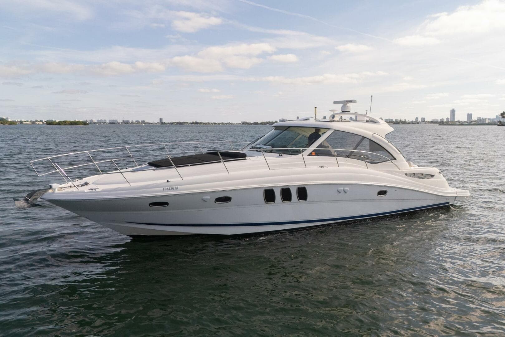 2005 Sea Ray 48 Sundancer — photo 2