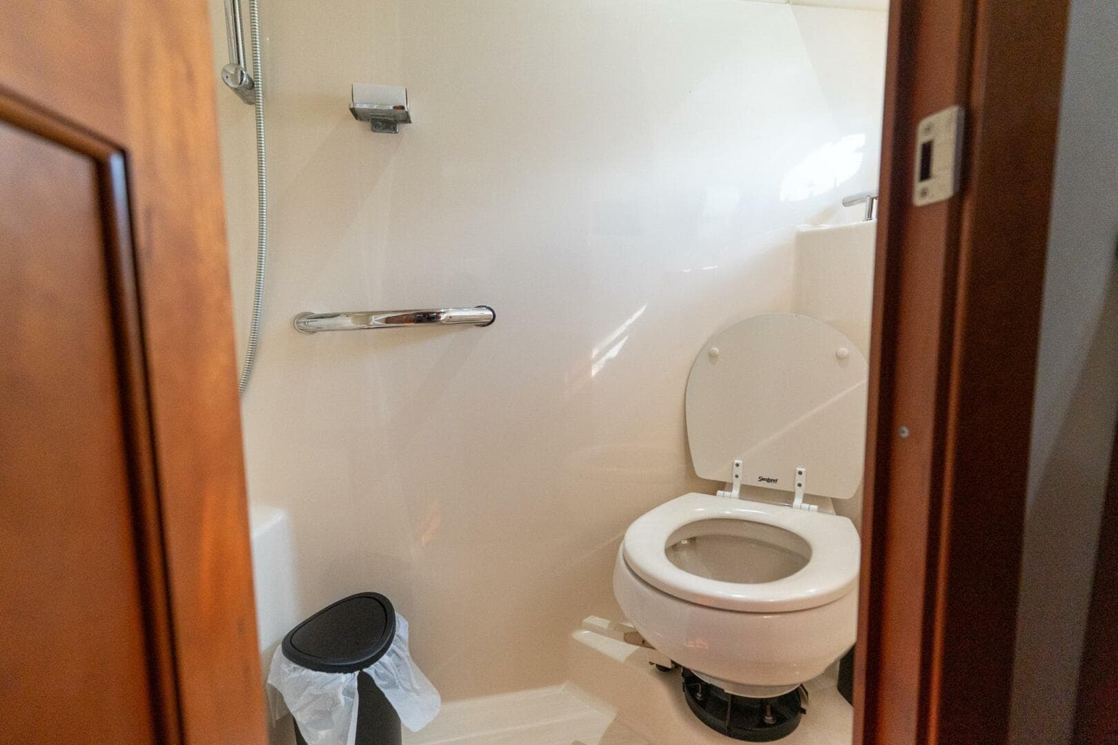 2005 Sea Ray 48 Sundancer — photo 44