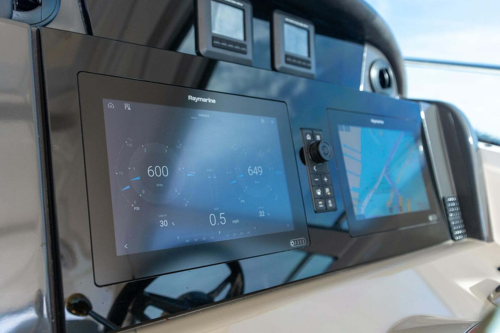 2005 Sea Ray 48 Sundancer — photo 26