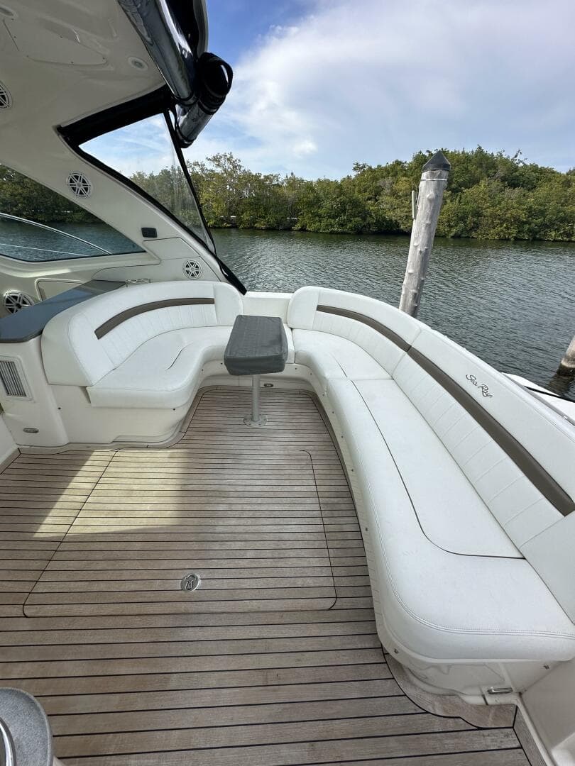 2005 Sea Ray — photo 12