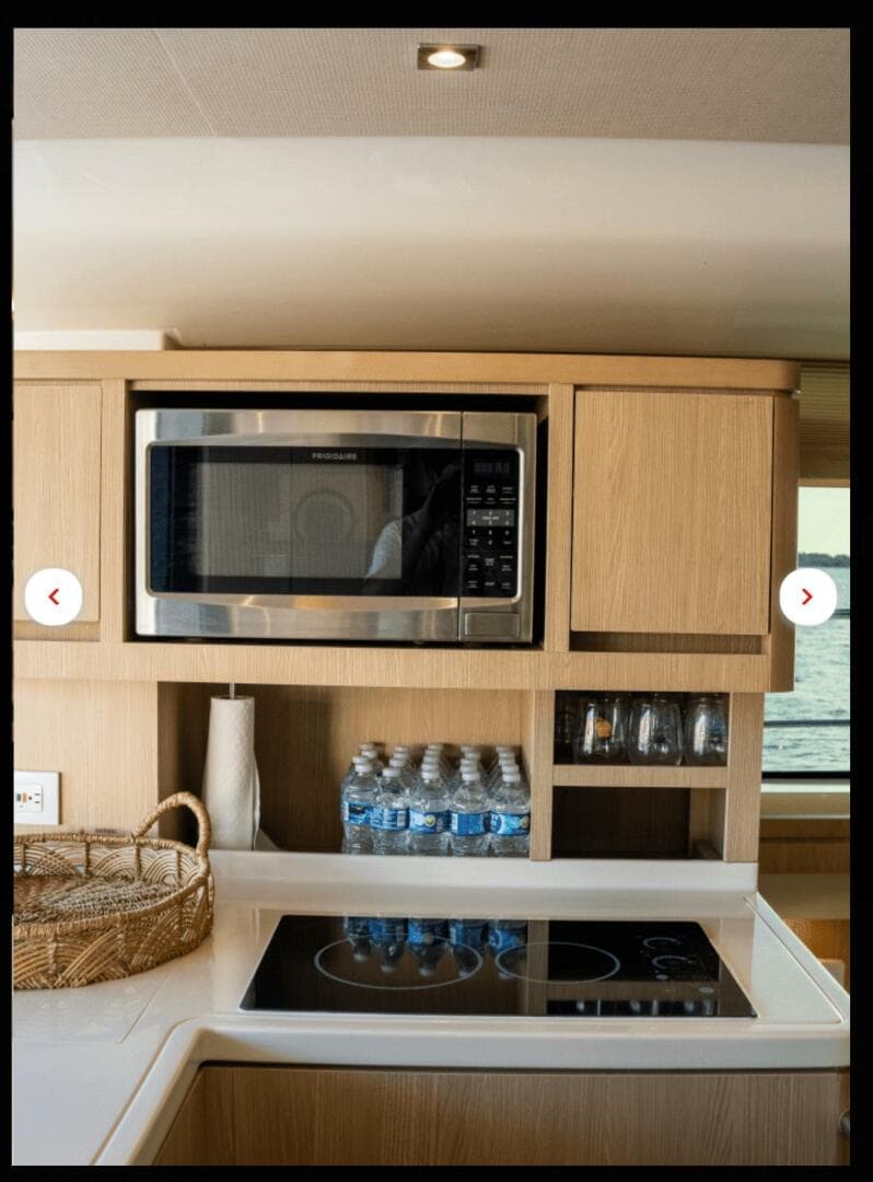 2018 Aquila 44 Yacht — photo 5