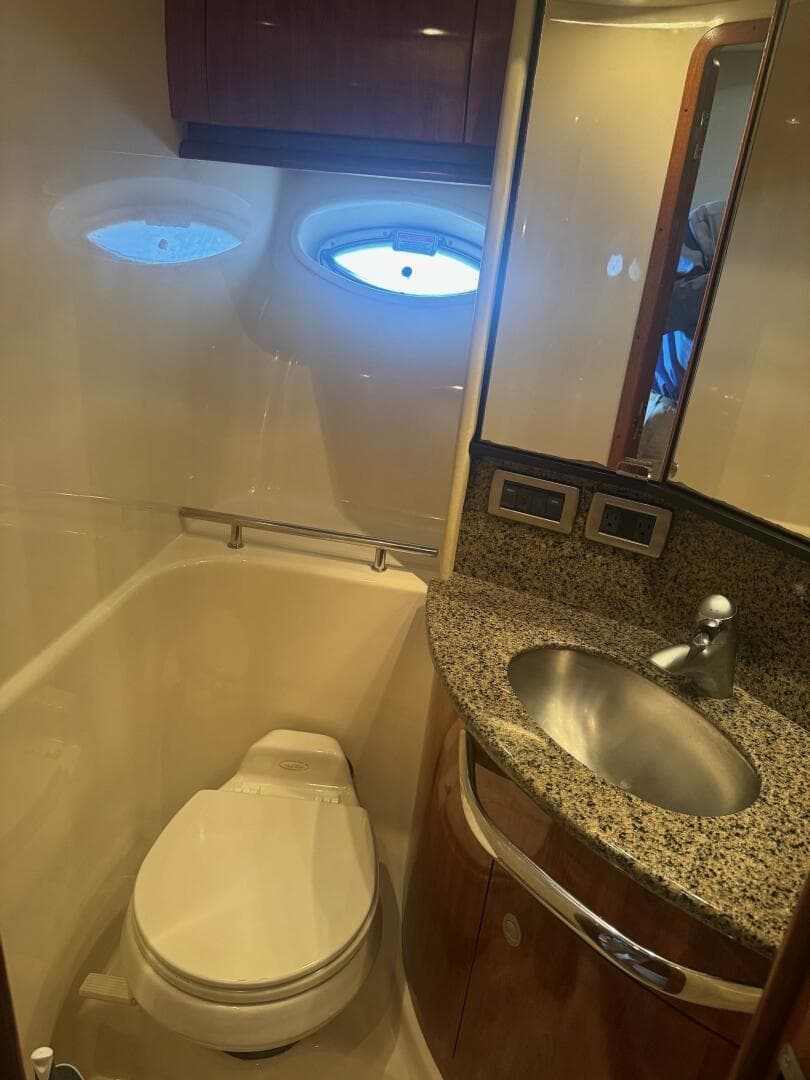 2005 Sea Ray Sundancer — photo 18