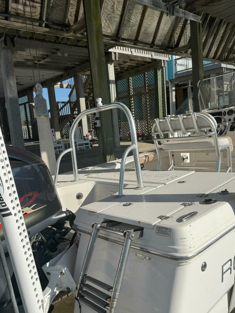 2016 Robalo 226 Cayman — photo 9