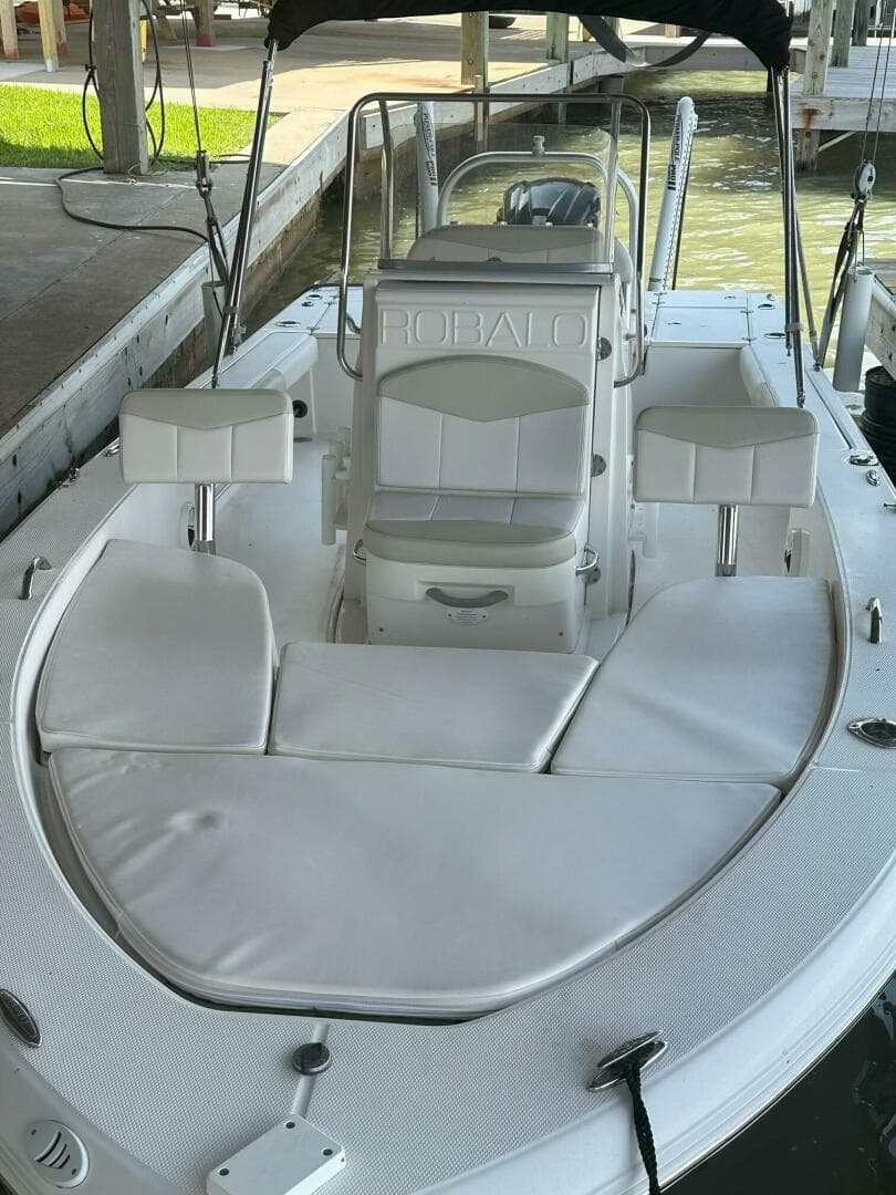 2016 Robalo 226 Cayman — photo 4