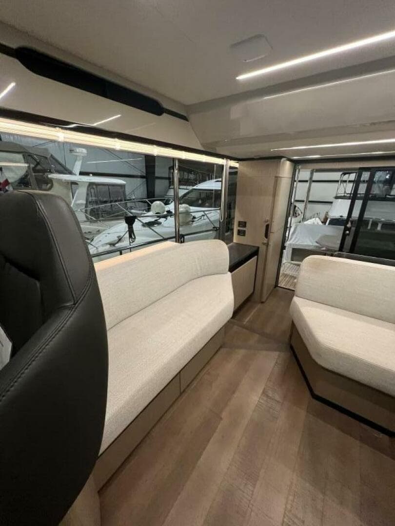 2023 Absolute 48 Navetta — photo 18