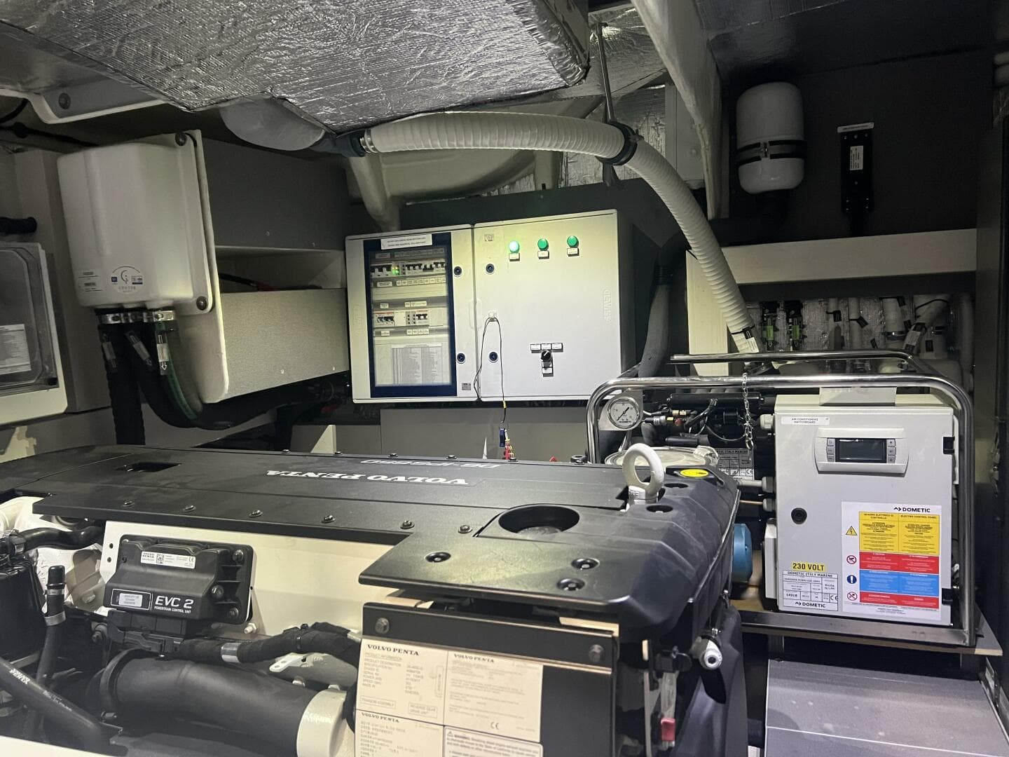 2023 Absolute 48 Navetta — photo 97