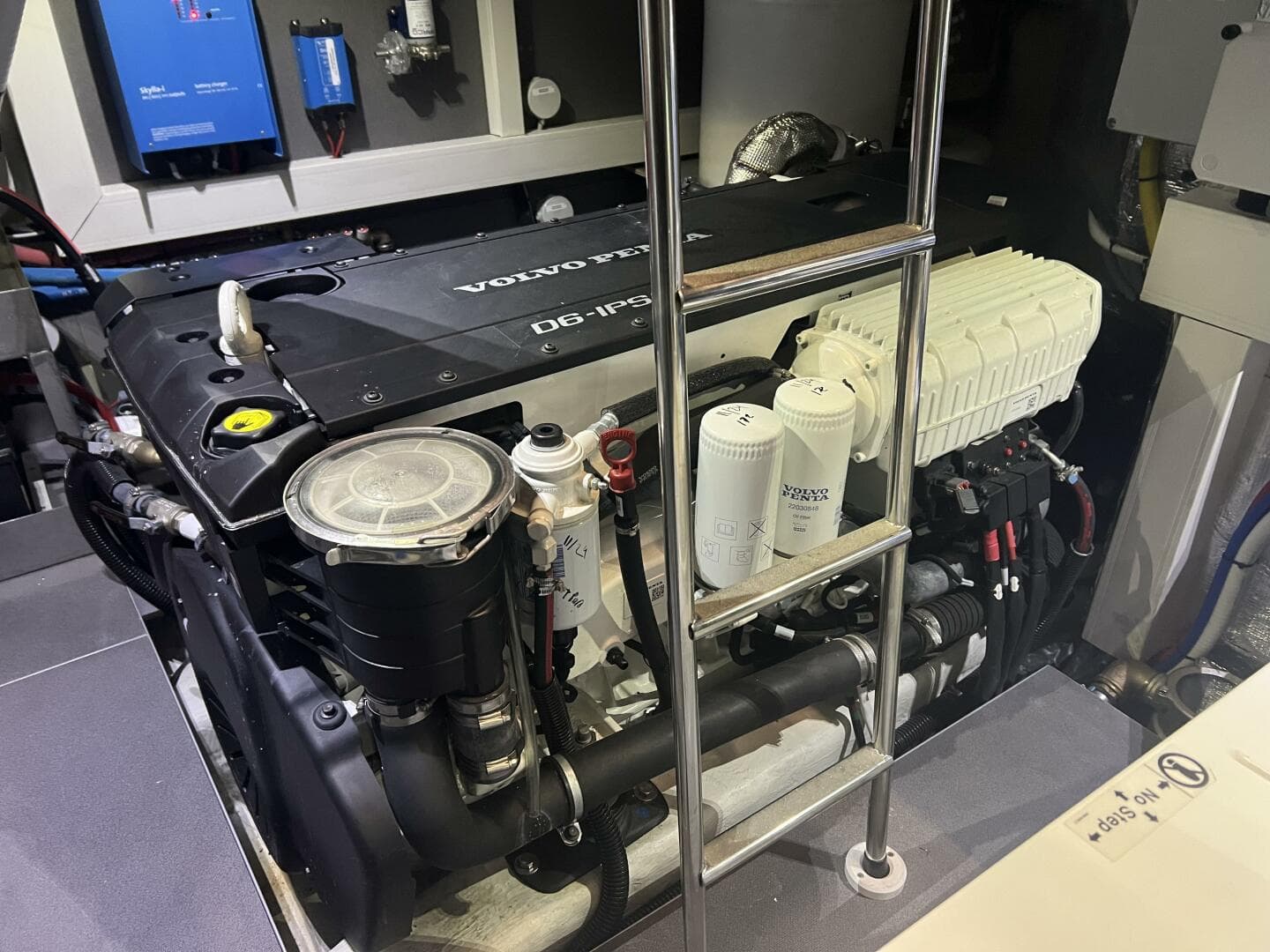 2023 Absolute 48 Navetta — photo 90