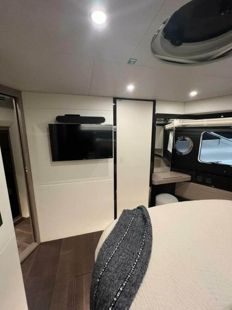 2023 Absolute 48 Navetta — photo 39