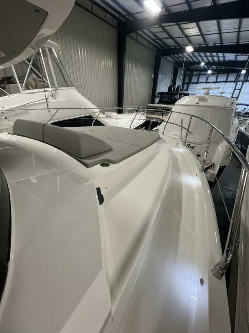 2023 Absolute 48 Navetta — photo 10