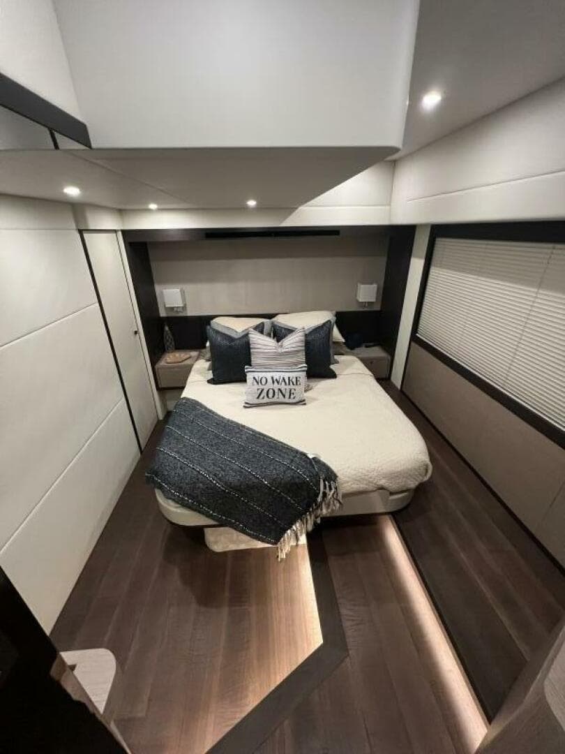 2023 Absolute 48 Navetta — photo 43