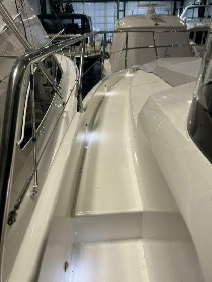 2023 Absolute 48 Navetta — photo 16