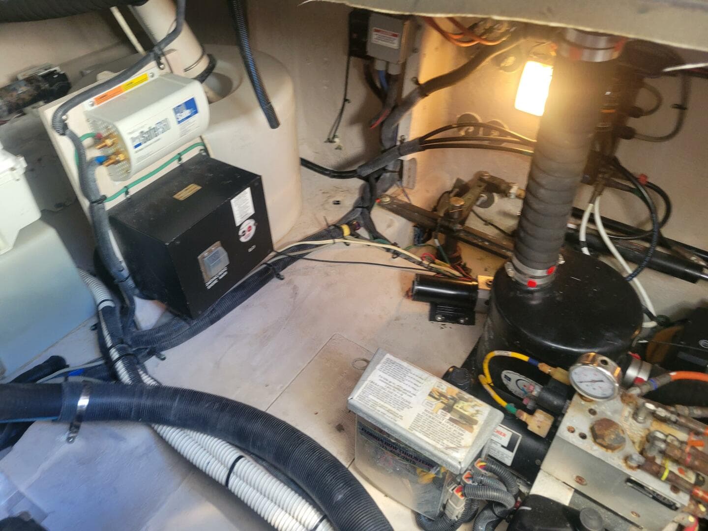 2017 Sea Ray 460 Sundancer — photo 30