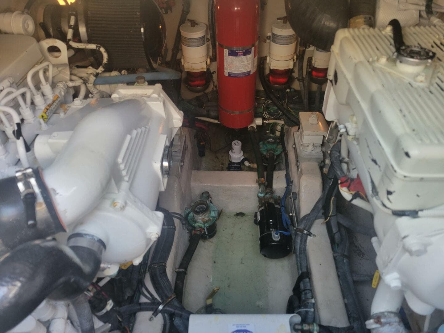 2017 Sea Ray 460 Sundancer — photo 27