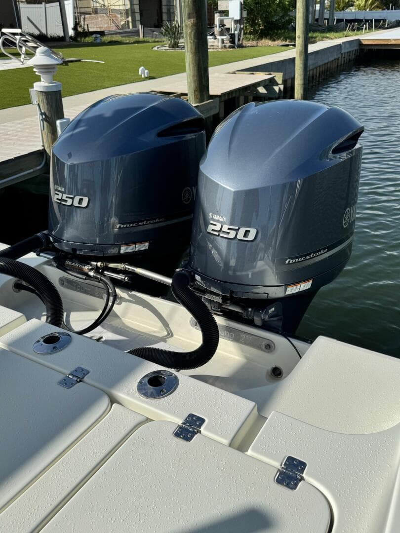 2018 Young Boats 27 — photo 11