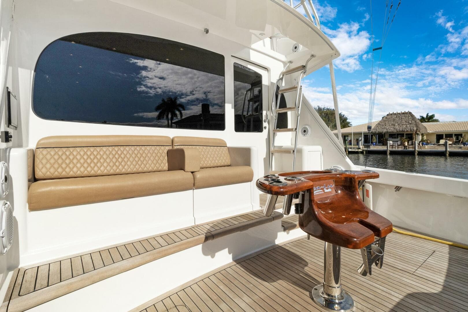 2015 Viking 46 Convertible — photo 22