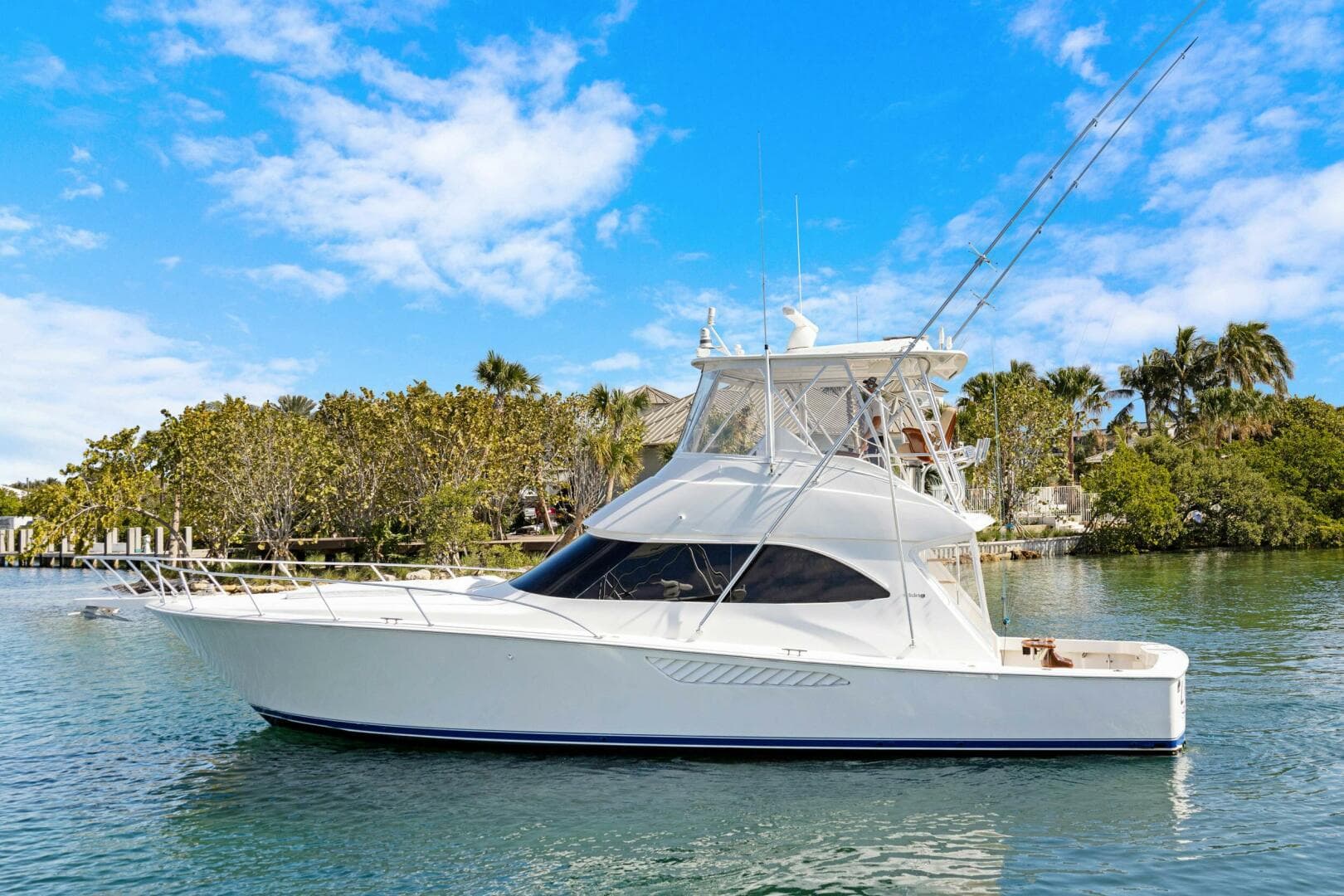 2015 Viking 46 Convertible — photo 58