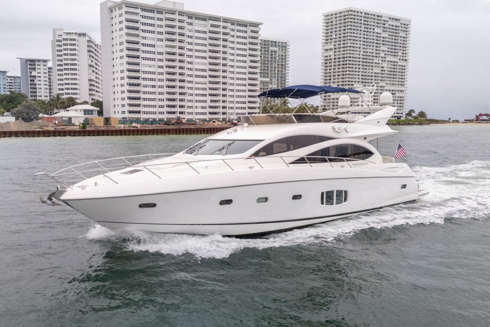 2008 Sunseeker Manhattan 70 — photo 3