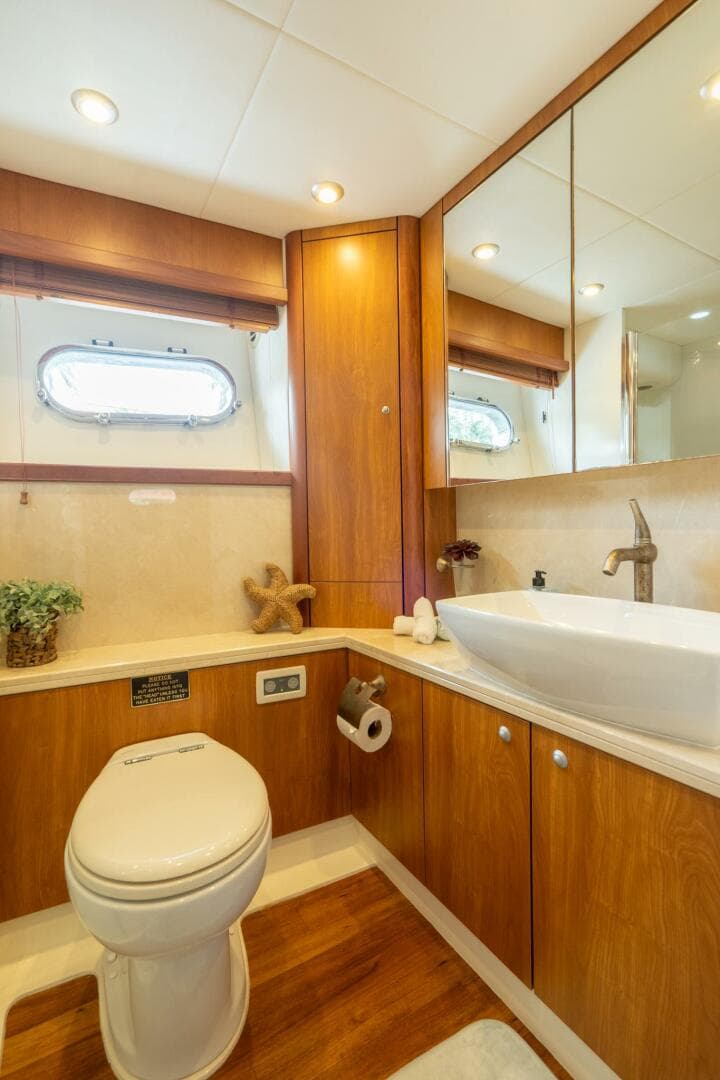 2008 Sunseeker Manhattan 70 — photo 47