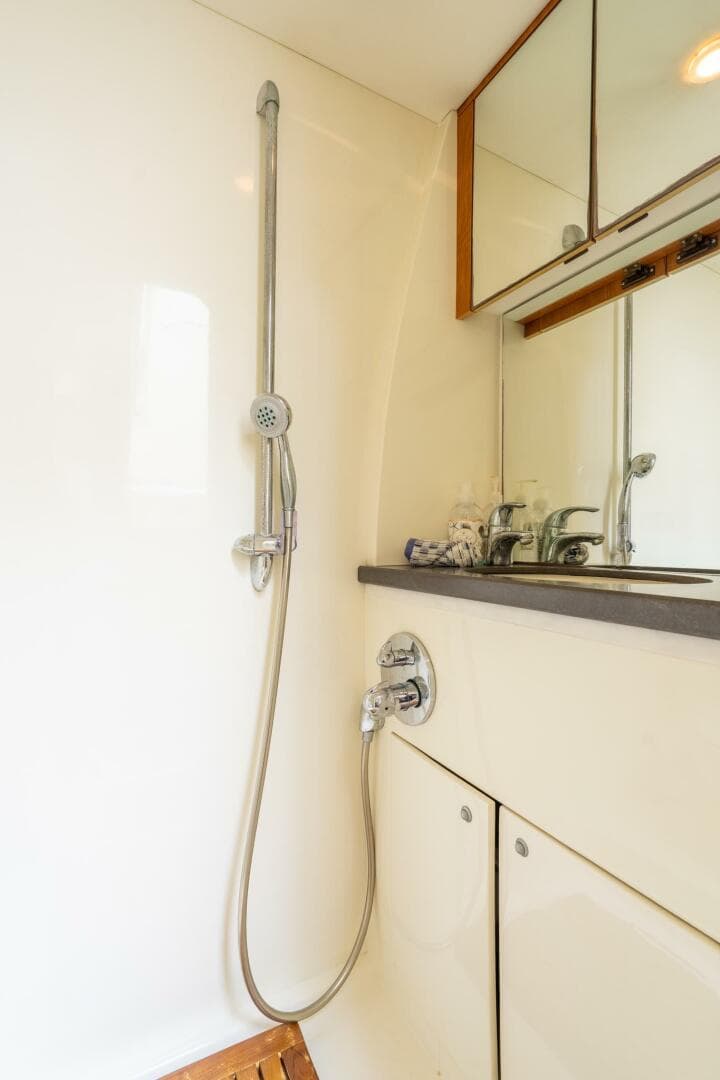 2008 Sunseeker Manhattan 70 — photo 25