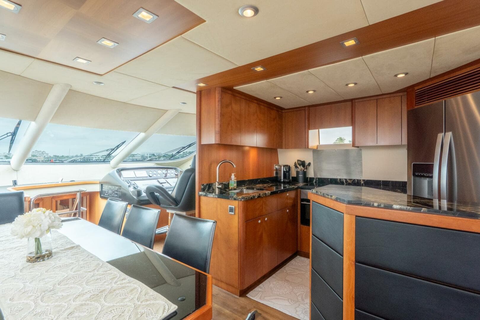 2008 Sunseeker Manhattan 70 — photo 38