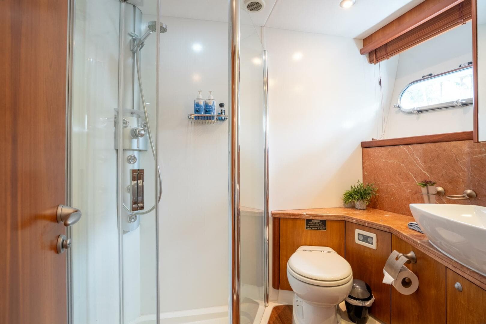 2008 Sunseeker Manhattan 70 — photo 28