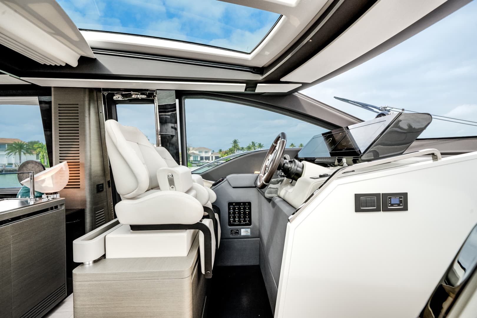 2020 Azimut S8 — photo 38