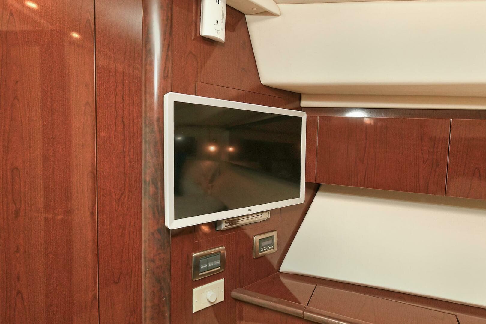 2008 Sea Ray 44 Sedan Bridge — photo 78