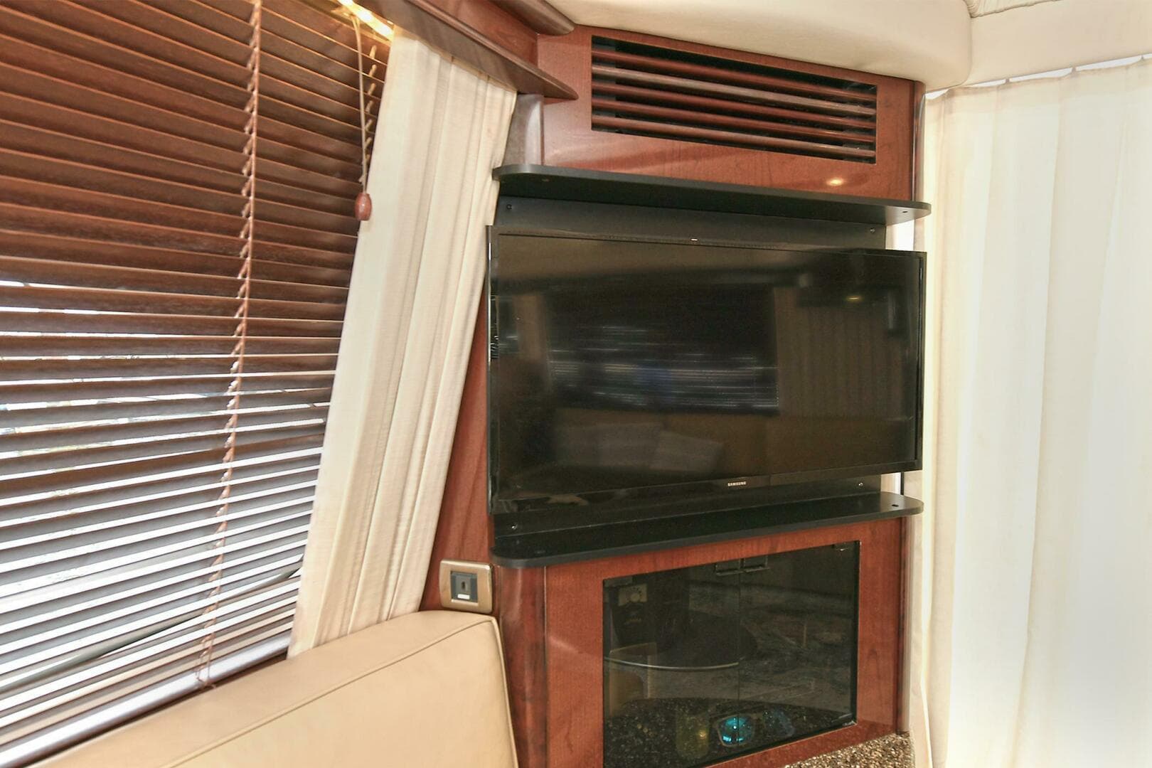 2008 Sea Ray 44 Sedan Bridge — photo 93