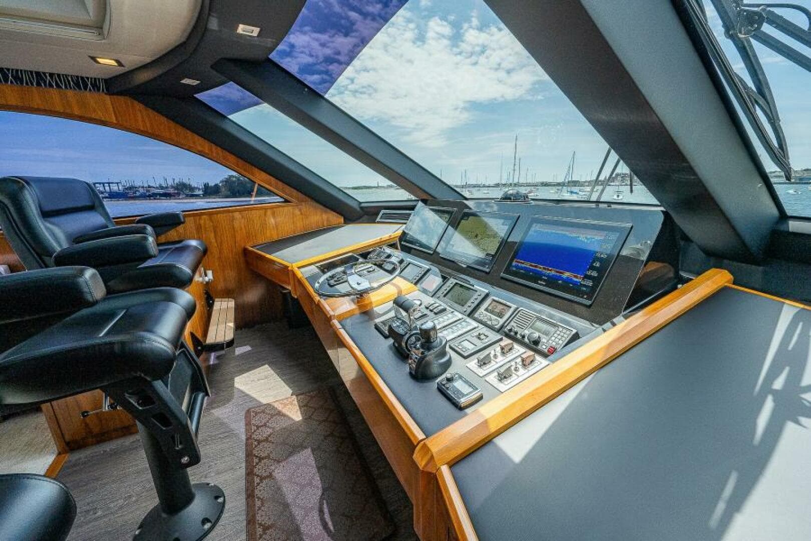 2017 Viking 75 — photo 46