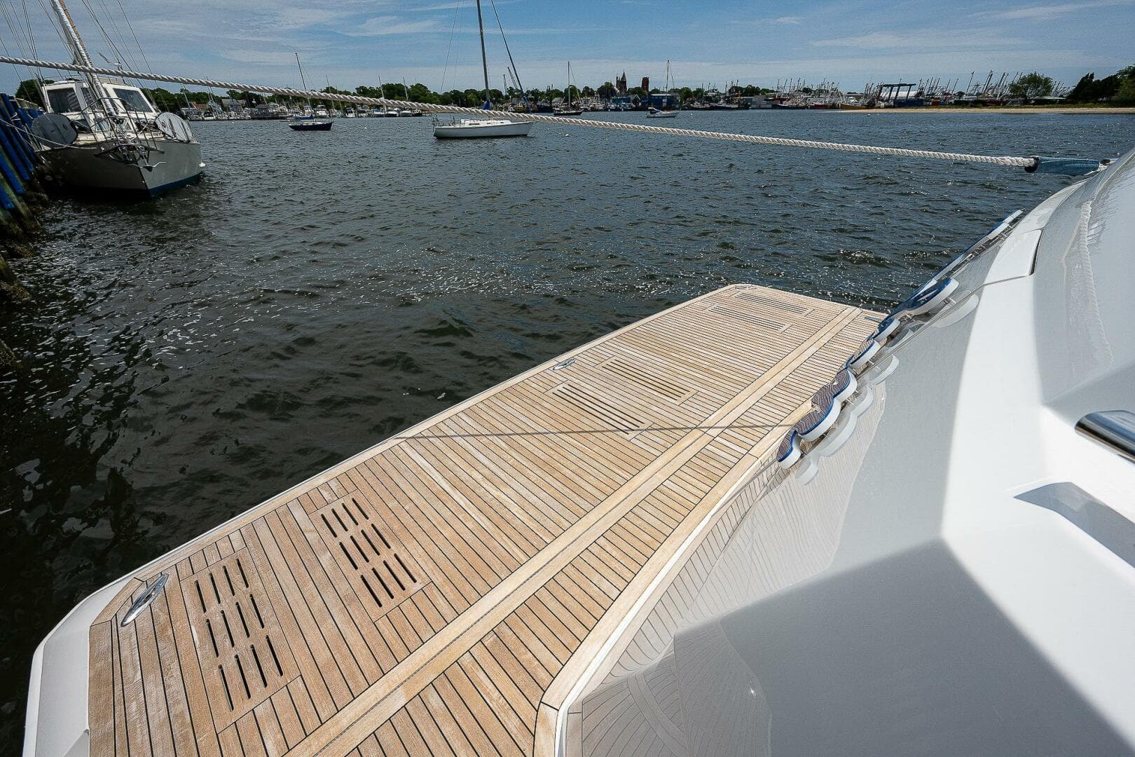 2017 Viking 75 — photo 55