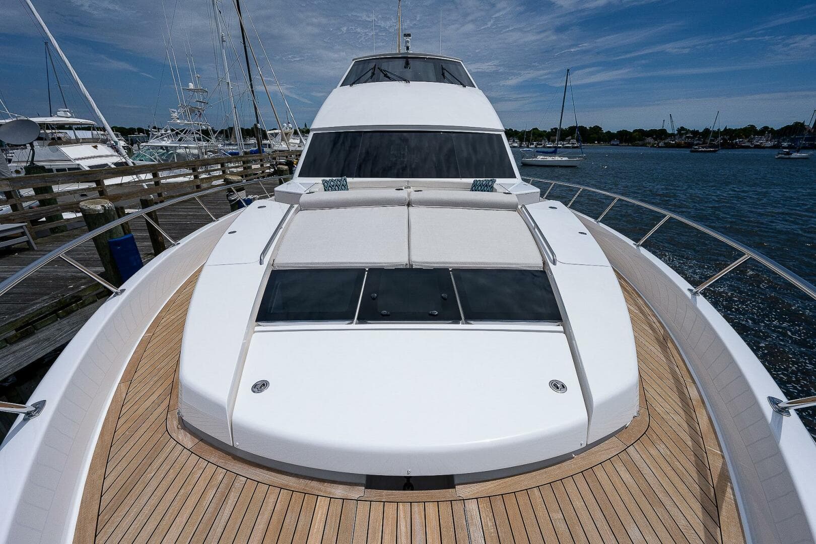 2017 Viking 75 — photo 56