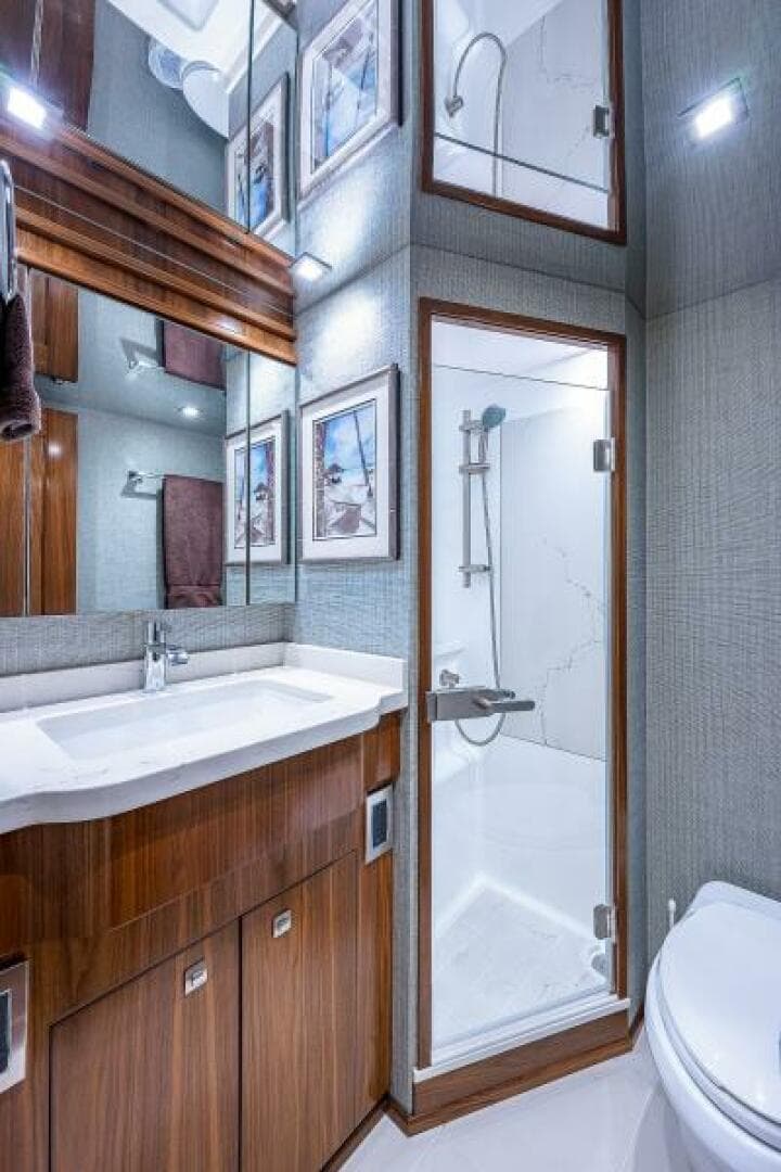 2017 Viking 75 — photo 38