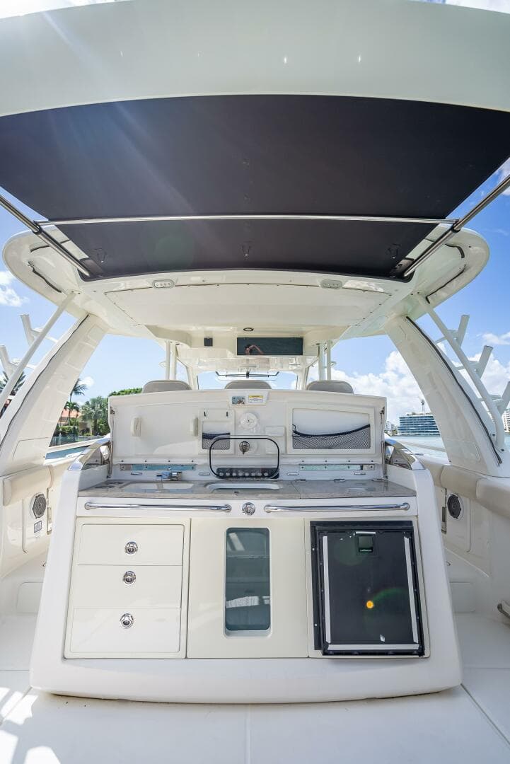 2016 Boston Whaler — photo 129