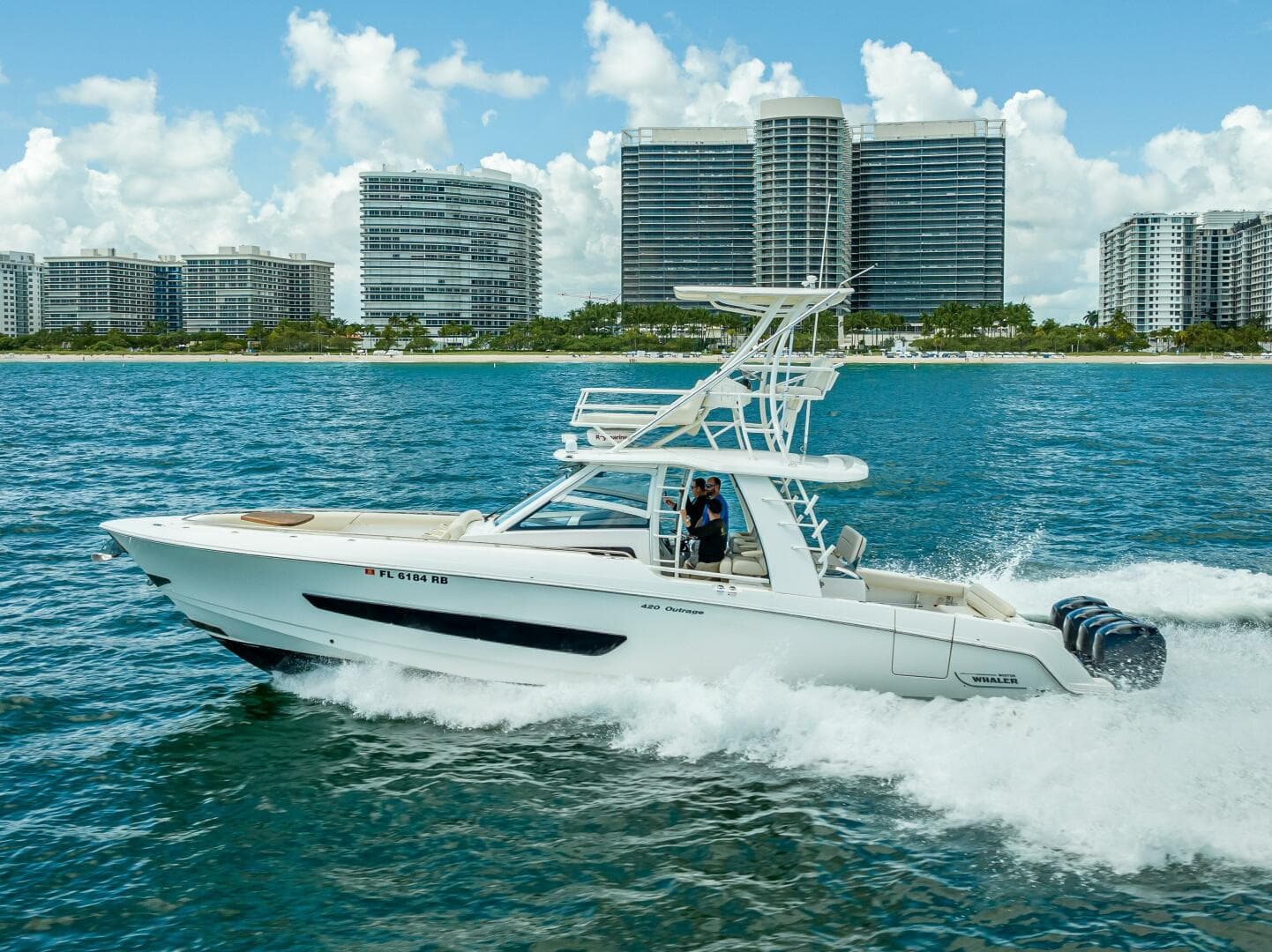 2016 Boston Whaler — photo 43