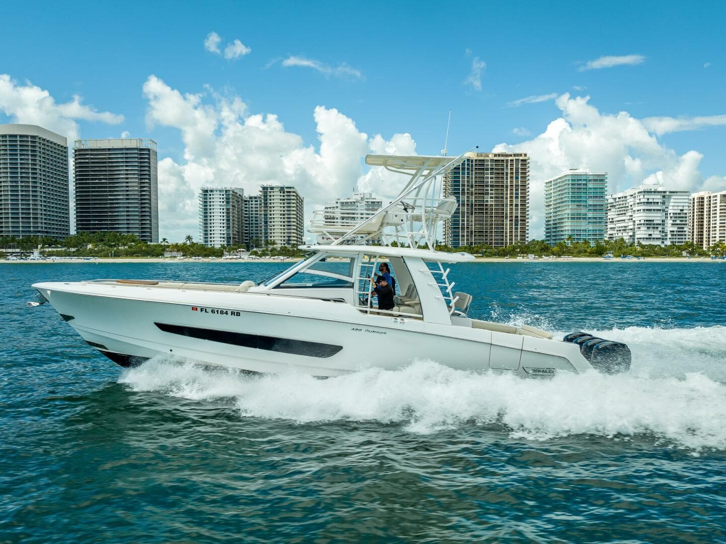 2016 Boston Whaler — photo 40