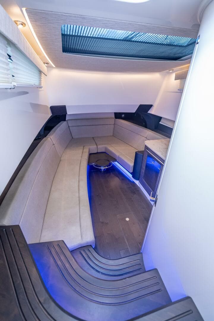 2016 Boston Whaler — photo 63