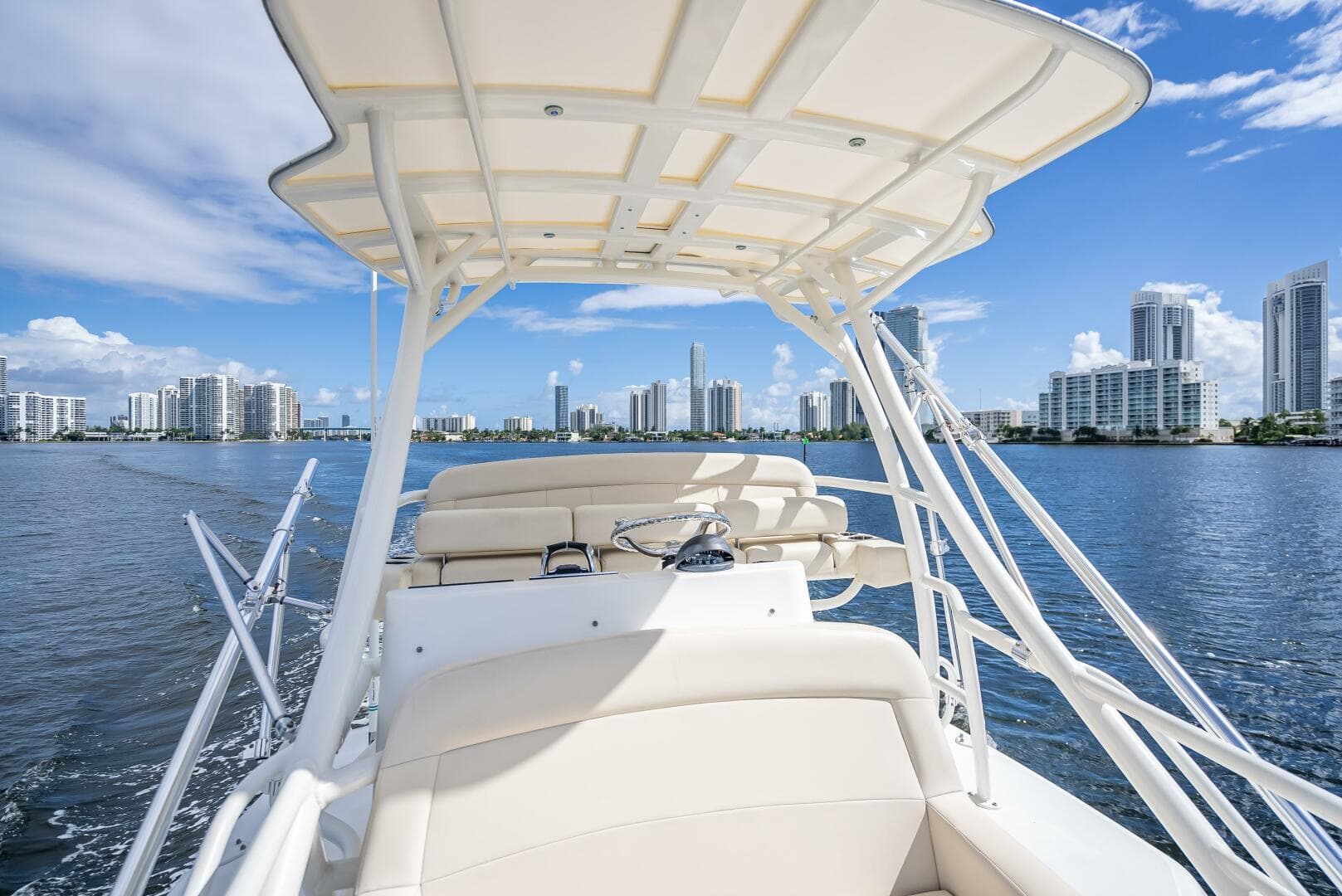 2016 Boston Whaler — photo 91